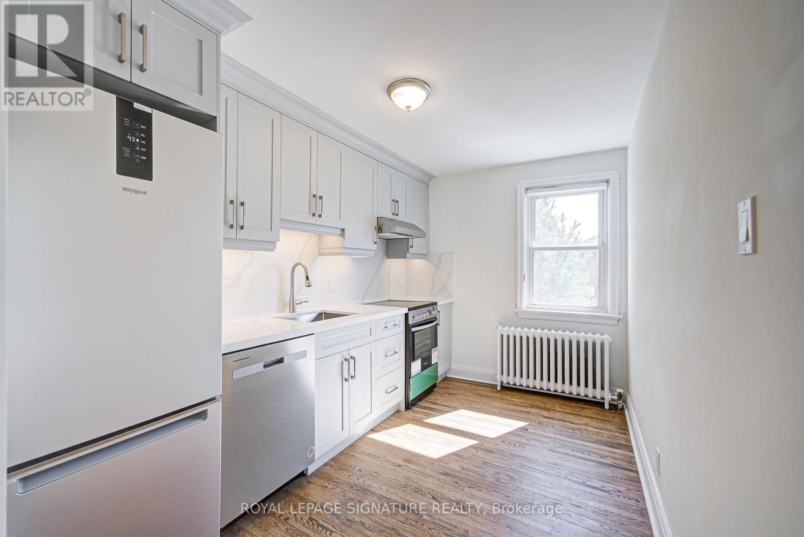 Photo 6 of Upper 1063 Pape Avenue, Toronto ON