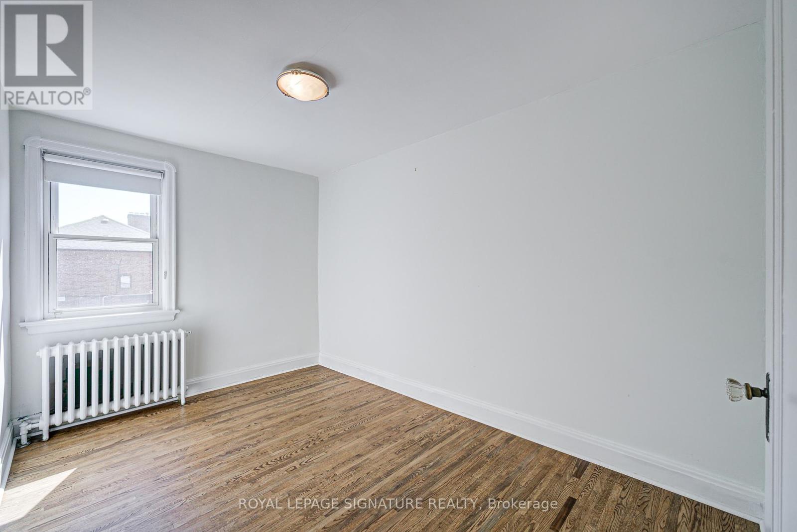 Photo 9 of Upper 1063 Pape Avenue, Toronto ON