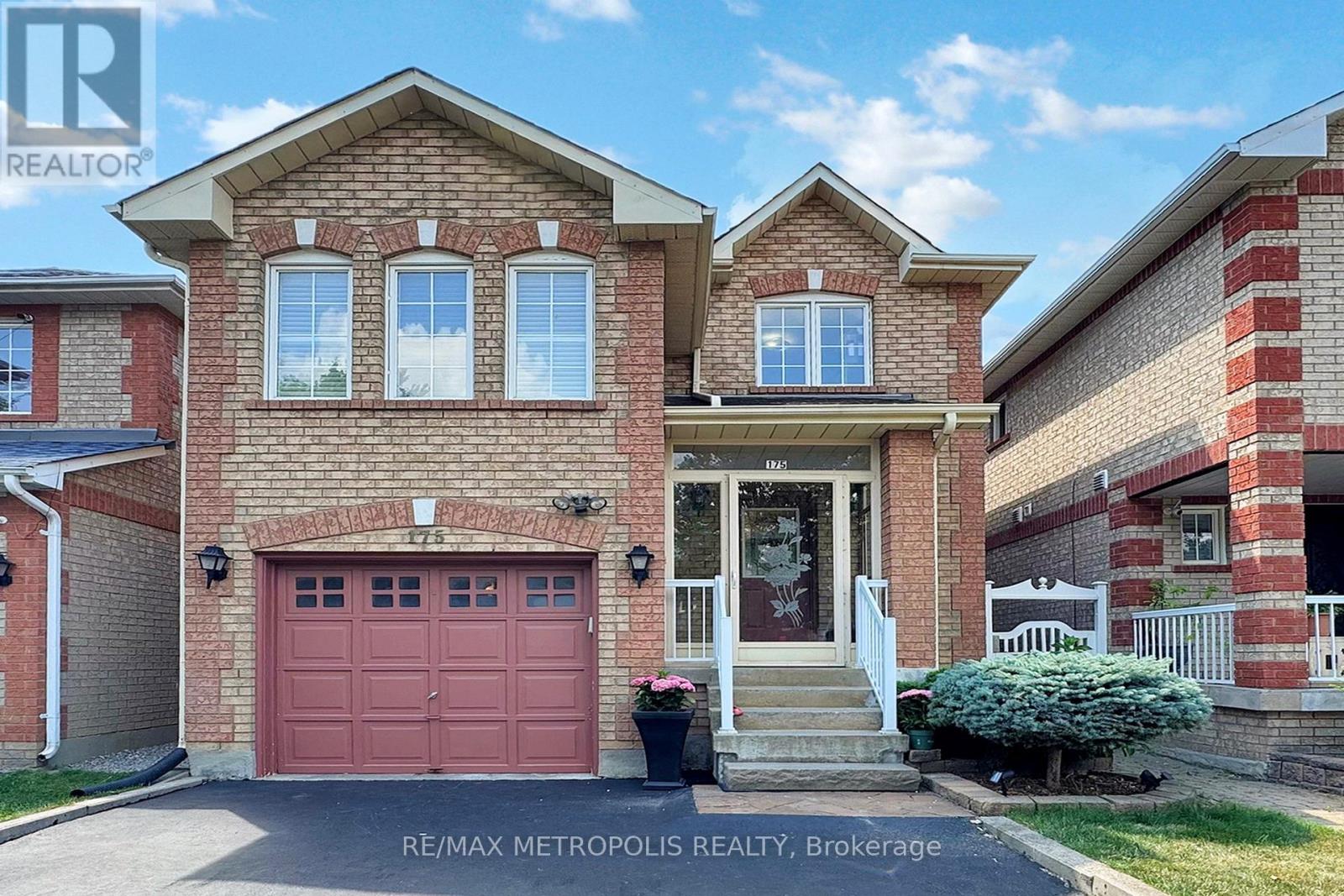 Photo 1 of 175 Roxbury Street, Markham ON