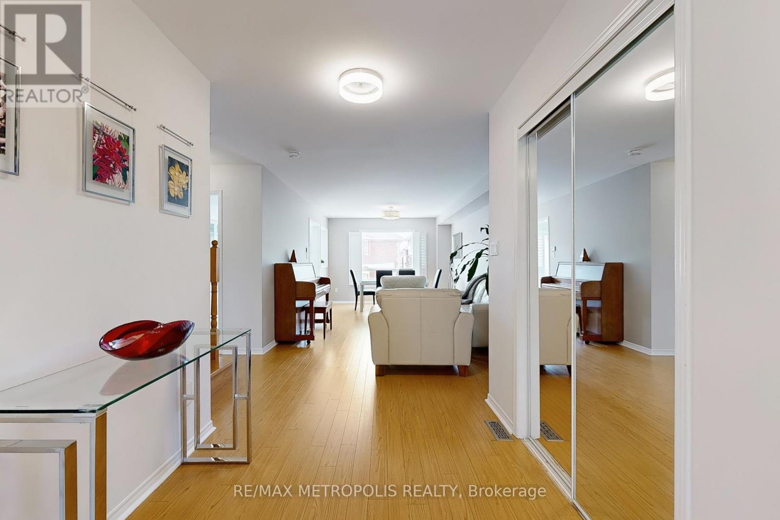 Photo 19 of 175 Roxbury Street, Markham ON