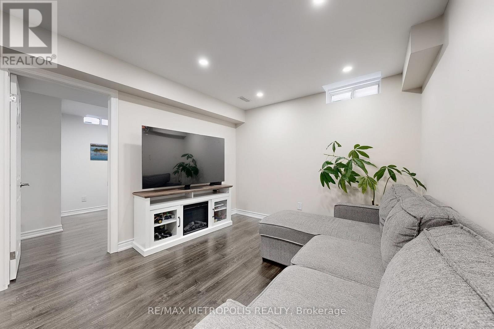 Photo 40 of 175 Roxbury Street, Markham ON