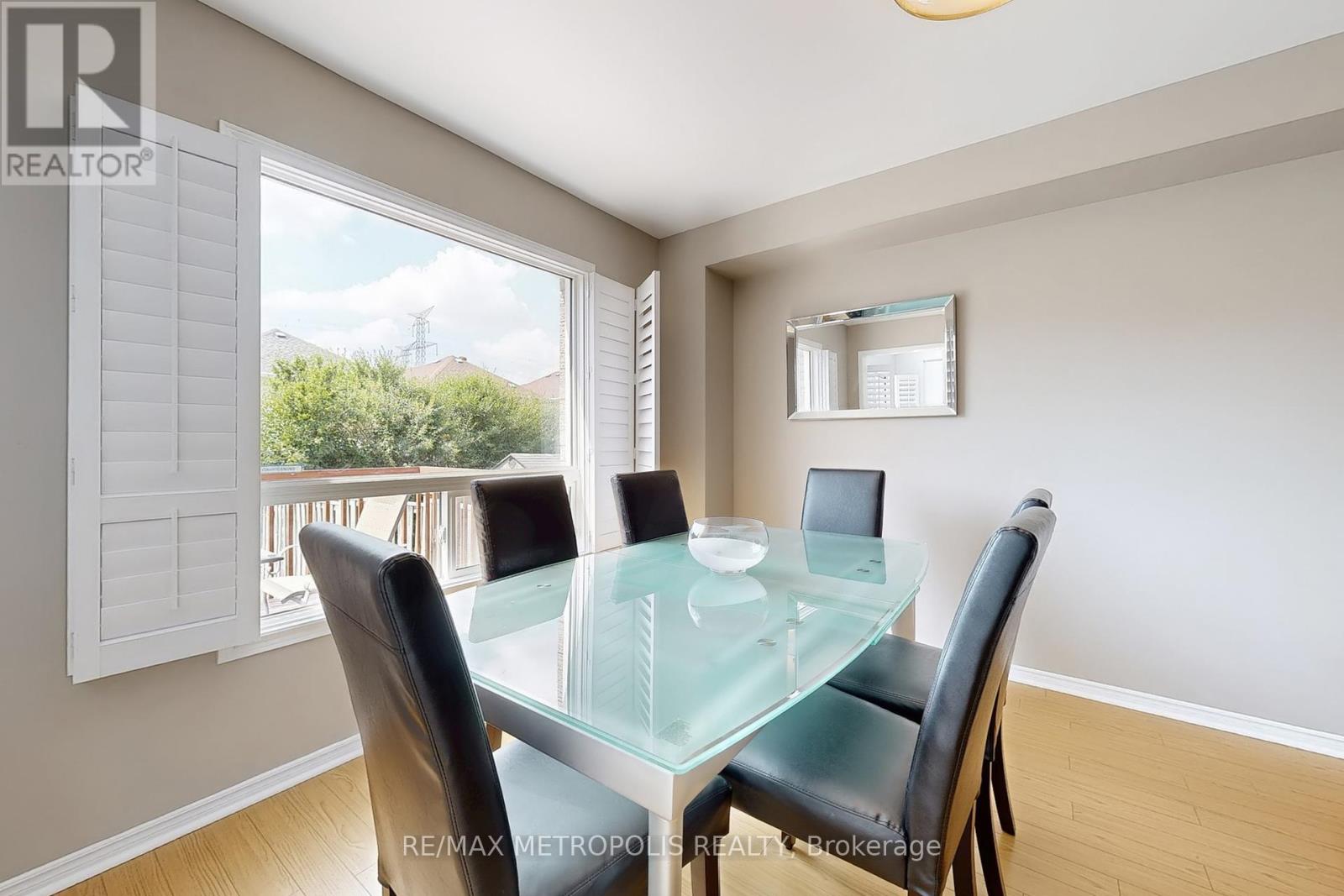 Photo 8 of 175 Roxbury Street, Markham ON