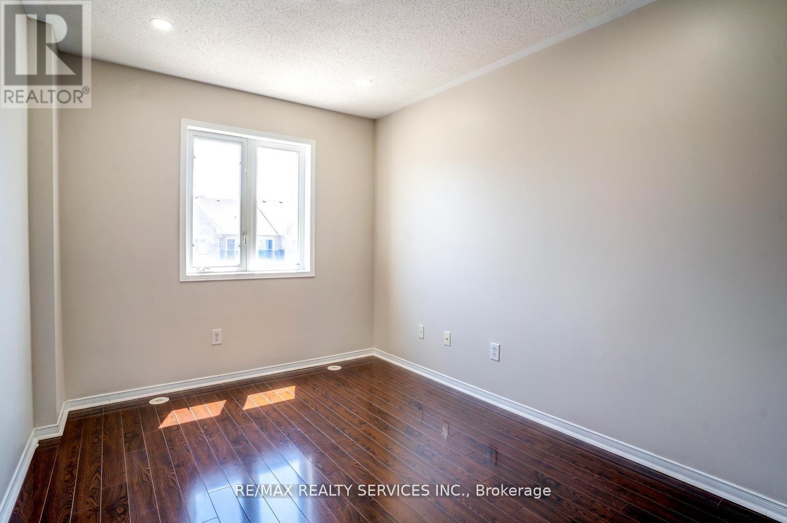 Photo 22 of 344 4975 Southampton Drive, Mississauga ON