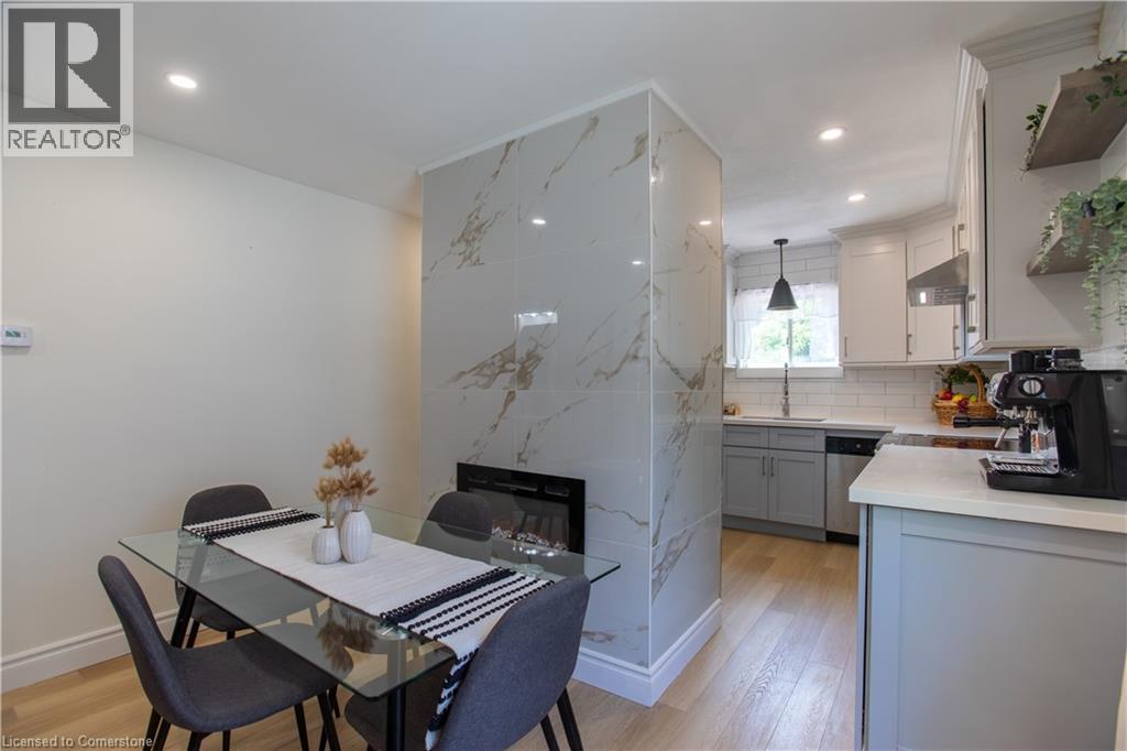 Photo 9 of 35 St Peter Street, St Catharines ON