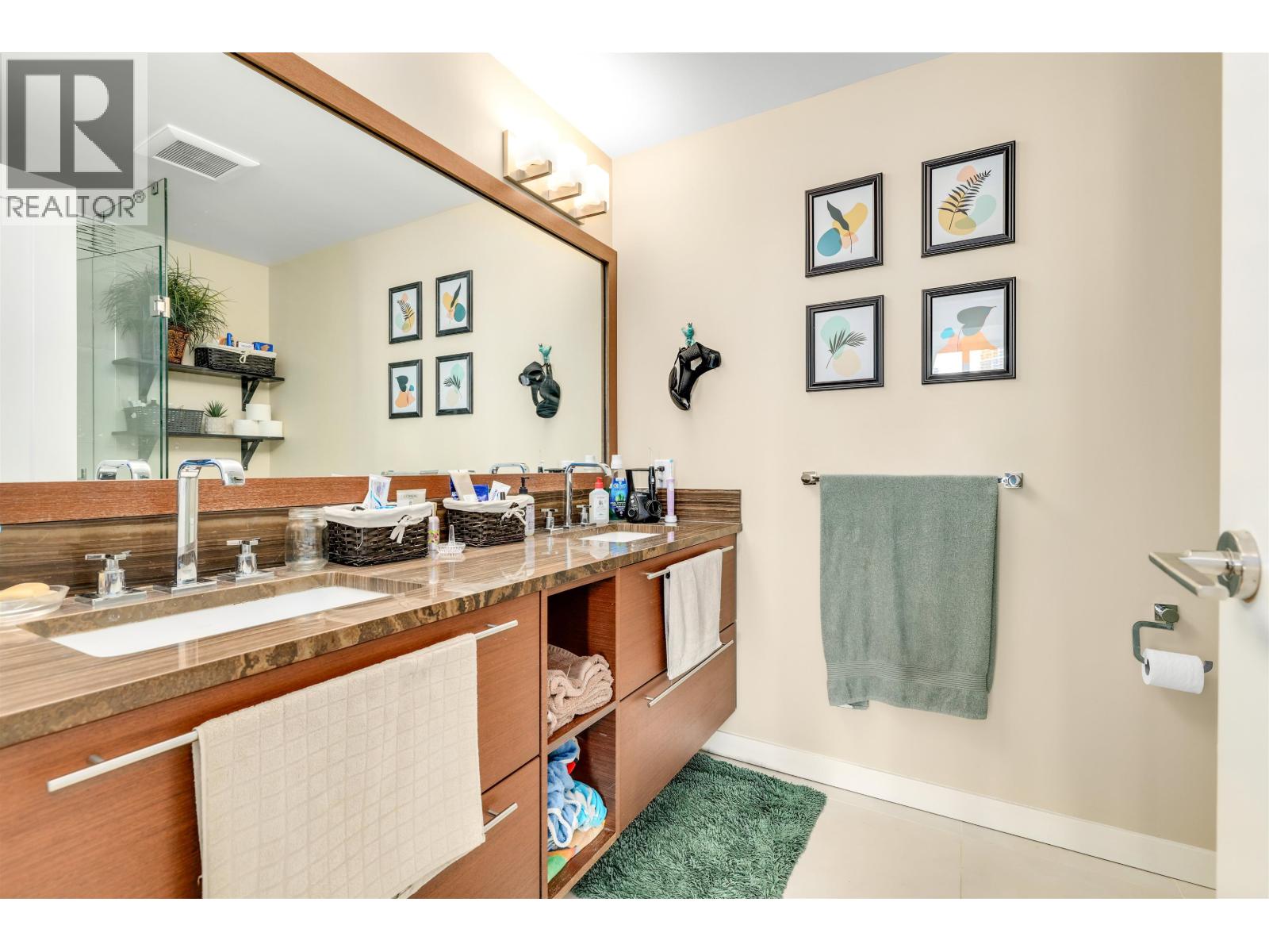 Photo 15 of 1801 6168 Wilson Avenue, Burnaby BC