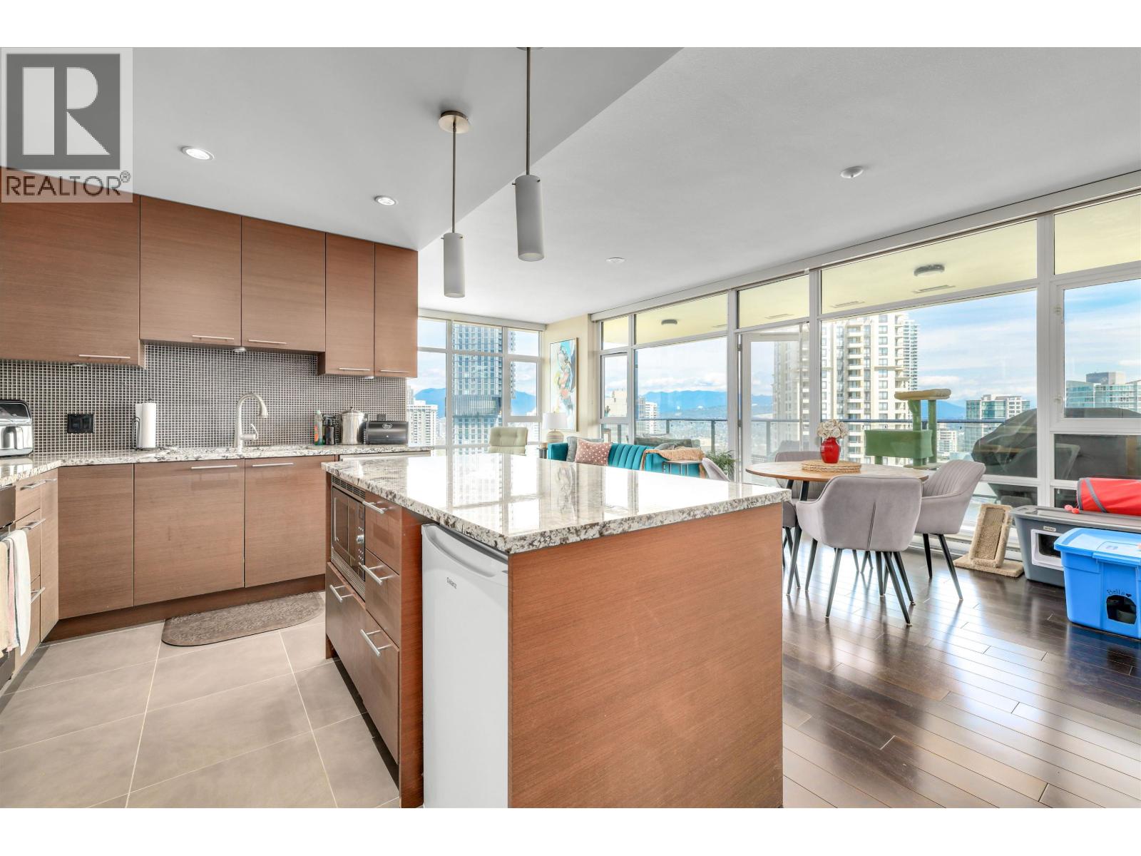 Photo 12 of 1801 6168 Wilson Avenue, Burnaby BC