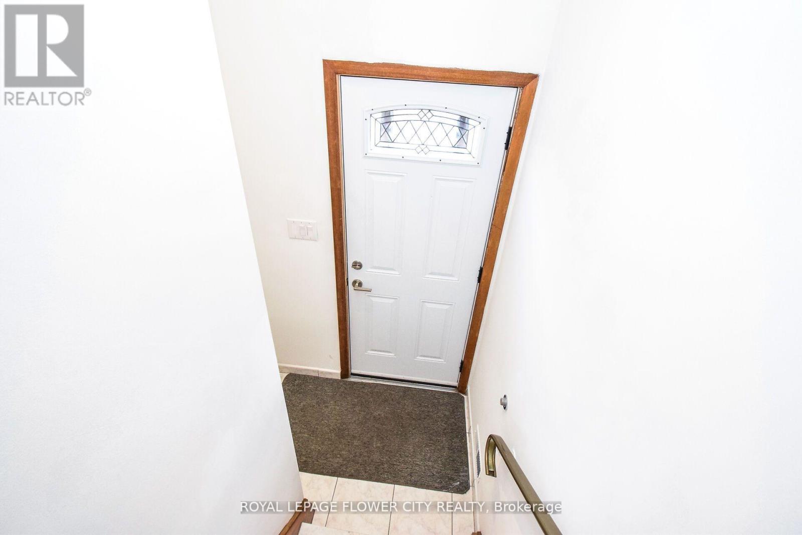Photo 33 of 43 Mary Street, Fort Erie ON