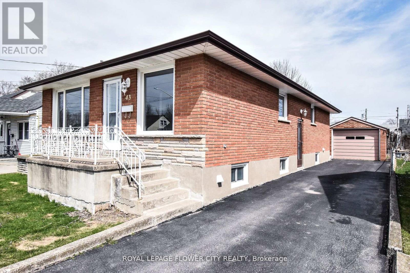 Photo 19 of 43 Mary Street, Fort Erie ON