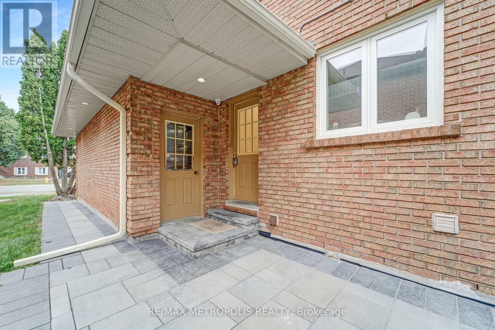 Photo 2 of Basement 1030 Rouge Valley Drive, Pickering ON
