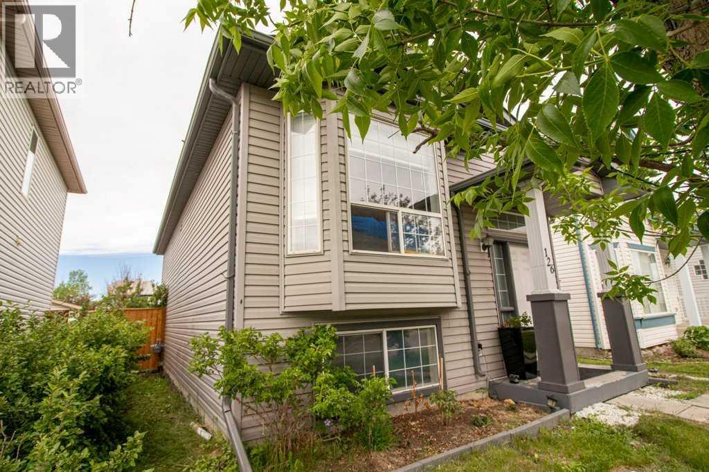 Photo 10 of 126 Martin Crossing Manor Ne, Calgary AB