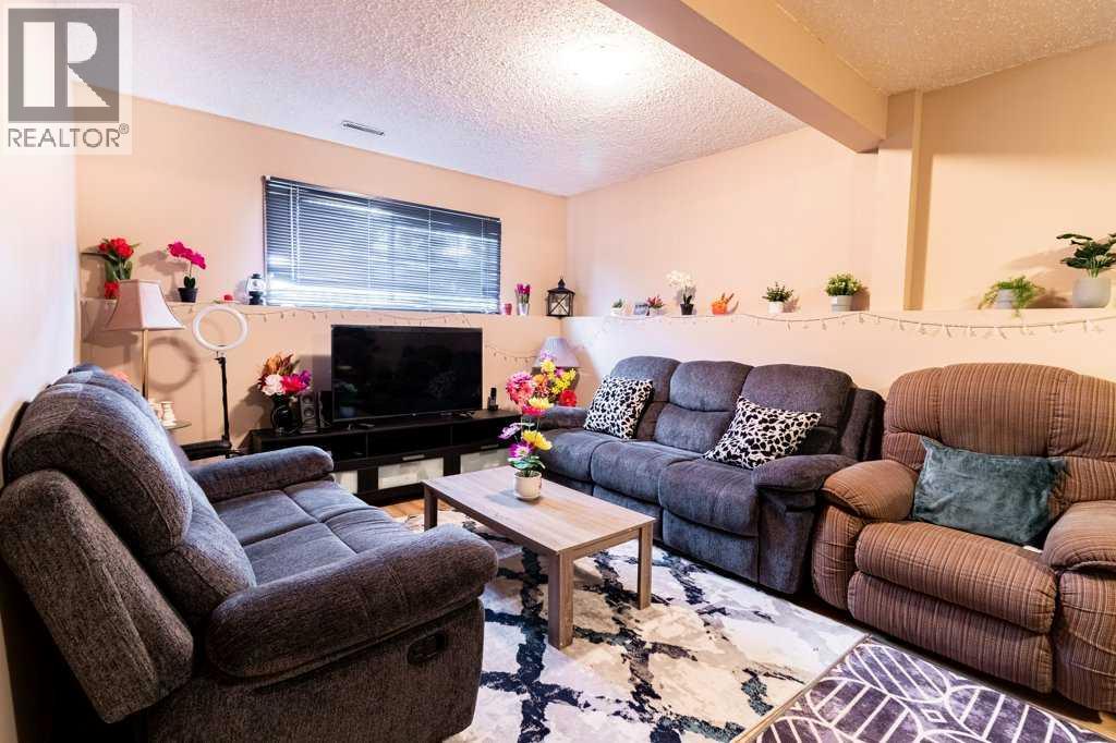 Photo 20 of 126 Martin Crossing Manor Ne, Calgary AB