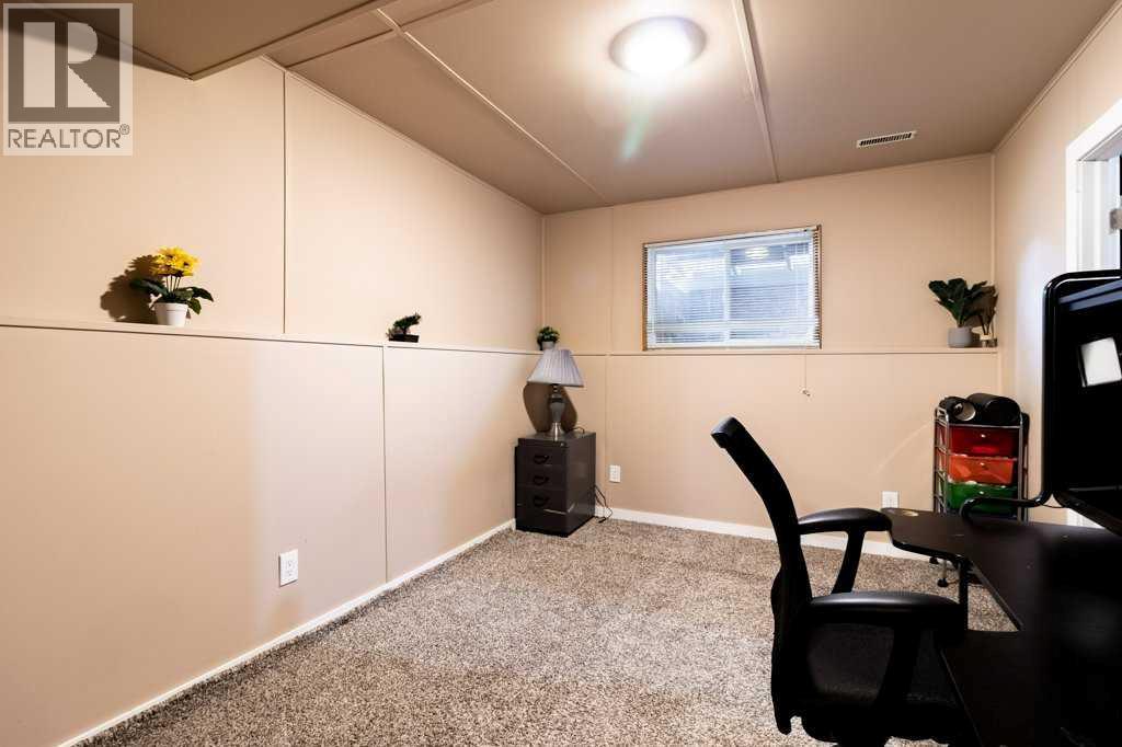 Photo 8 of 126 Martin Crossing Manor Ne, Calgary AB