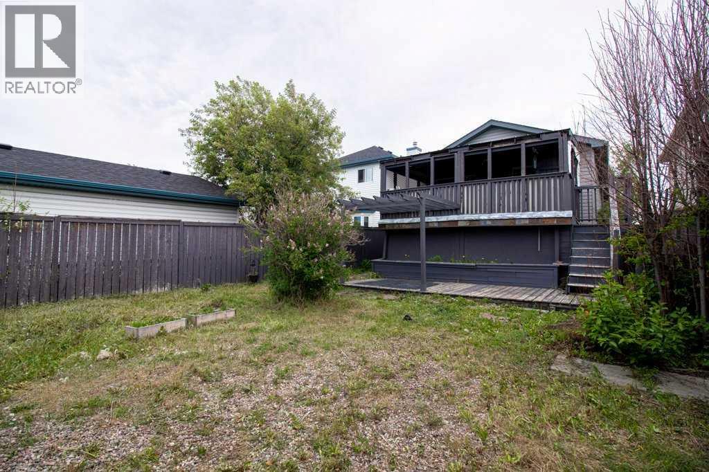 Photo 5 of 126 Martin Crossing Manor Ne, Calgary AB