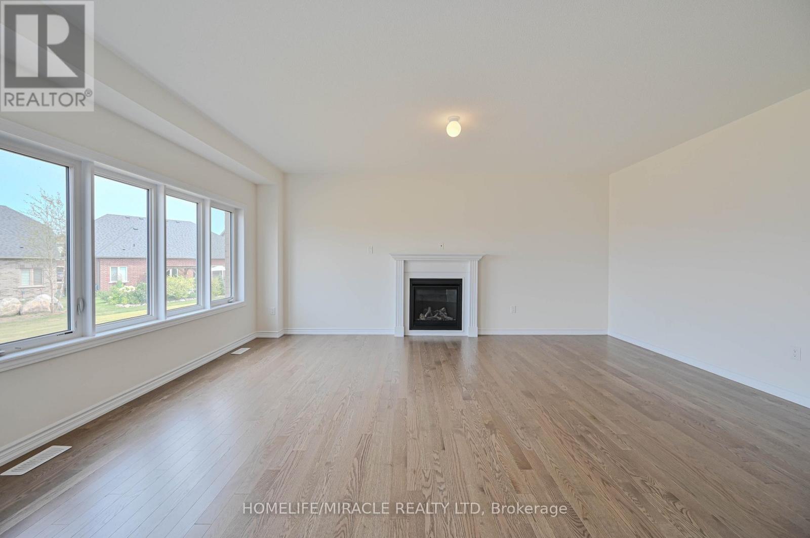 Photo 44 of 1653 Corsal Court, Innisfil ON