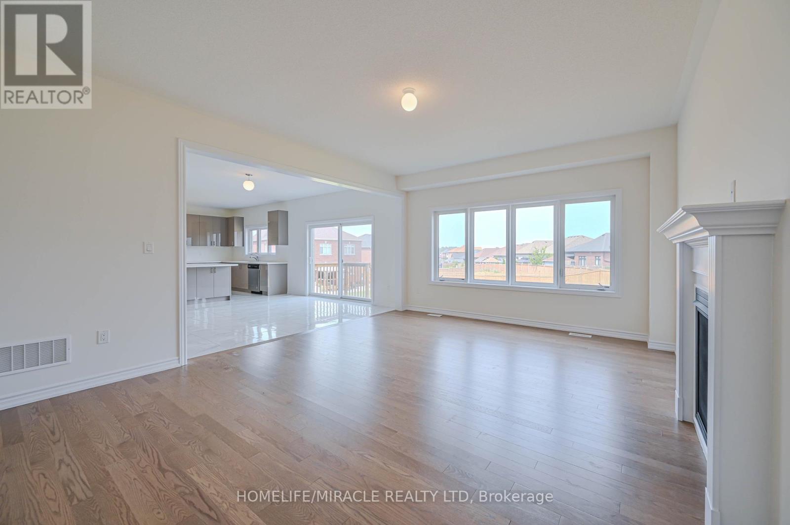 Photo 42 of 1653 Corsal Court, Innisfil ON
