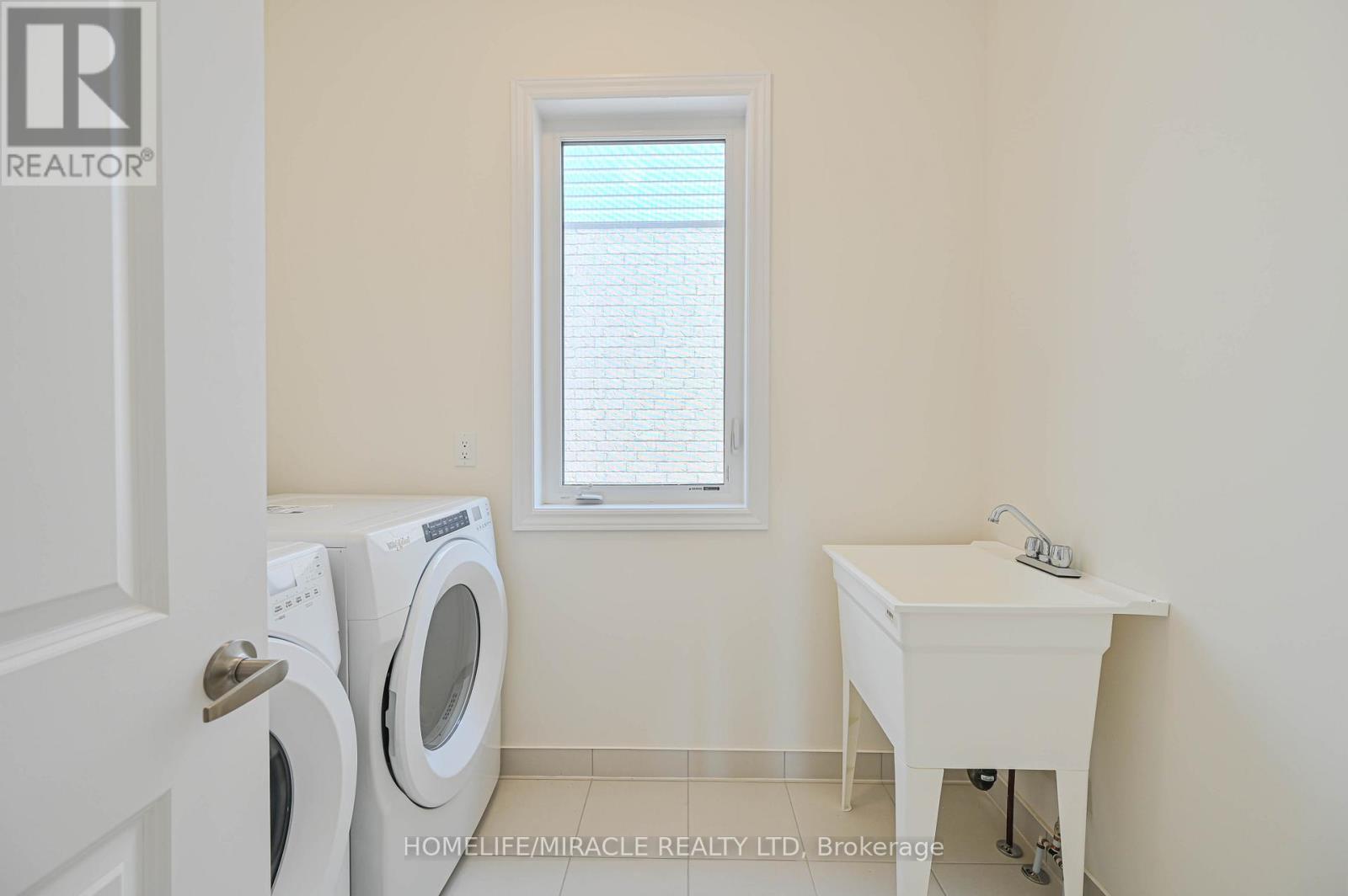 Photo 48 of 1653 Corsal Court, Innisfil ON