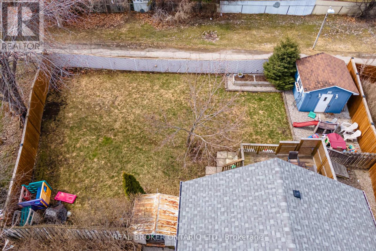 Photo 14 of 50 Epsom Downs Drive, Brampton ON