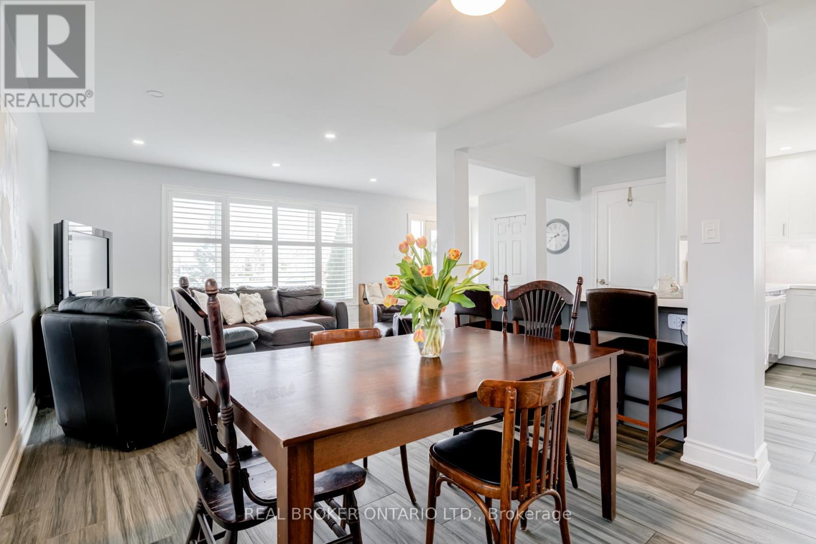 Photo 22 of 50 Epsom Downs Drive, Brampton ON