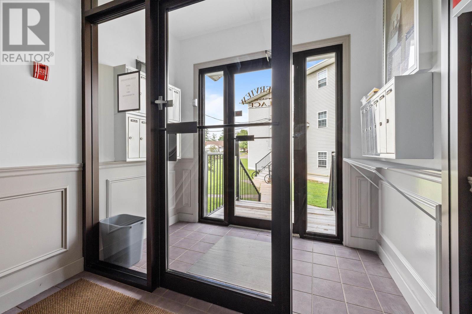 Photo 5 of 11 22 Waterview Heights, Charlottetown PE