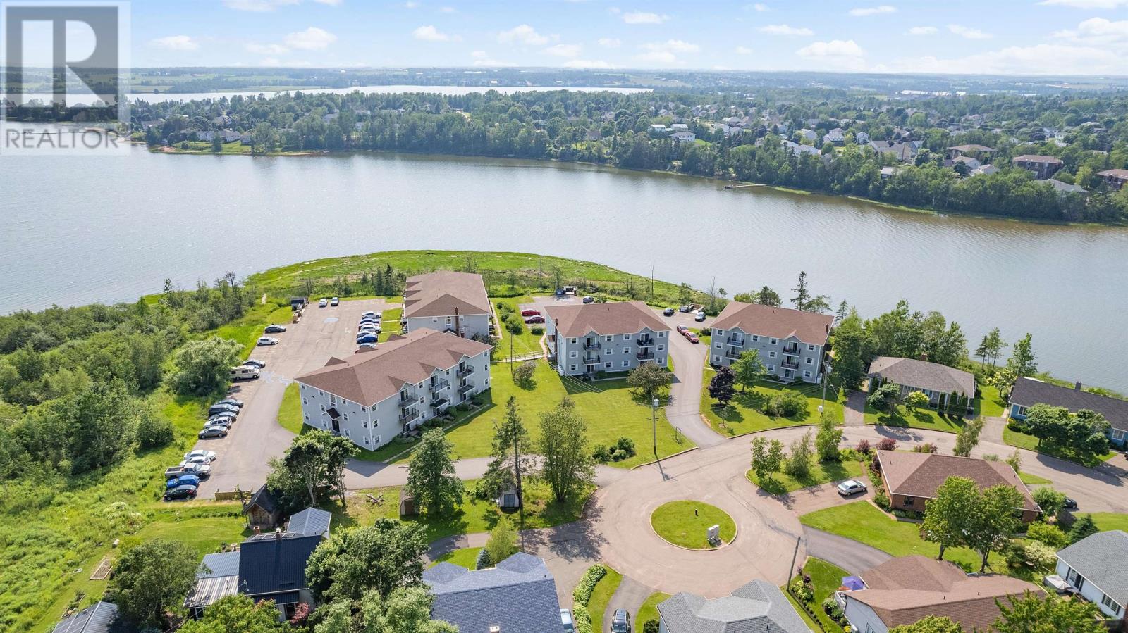 Photo 3 of 11 22 Waterview Heights, Charlottetown PE