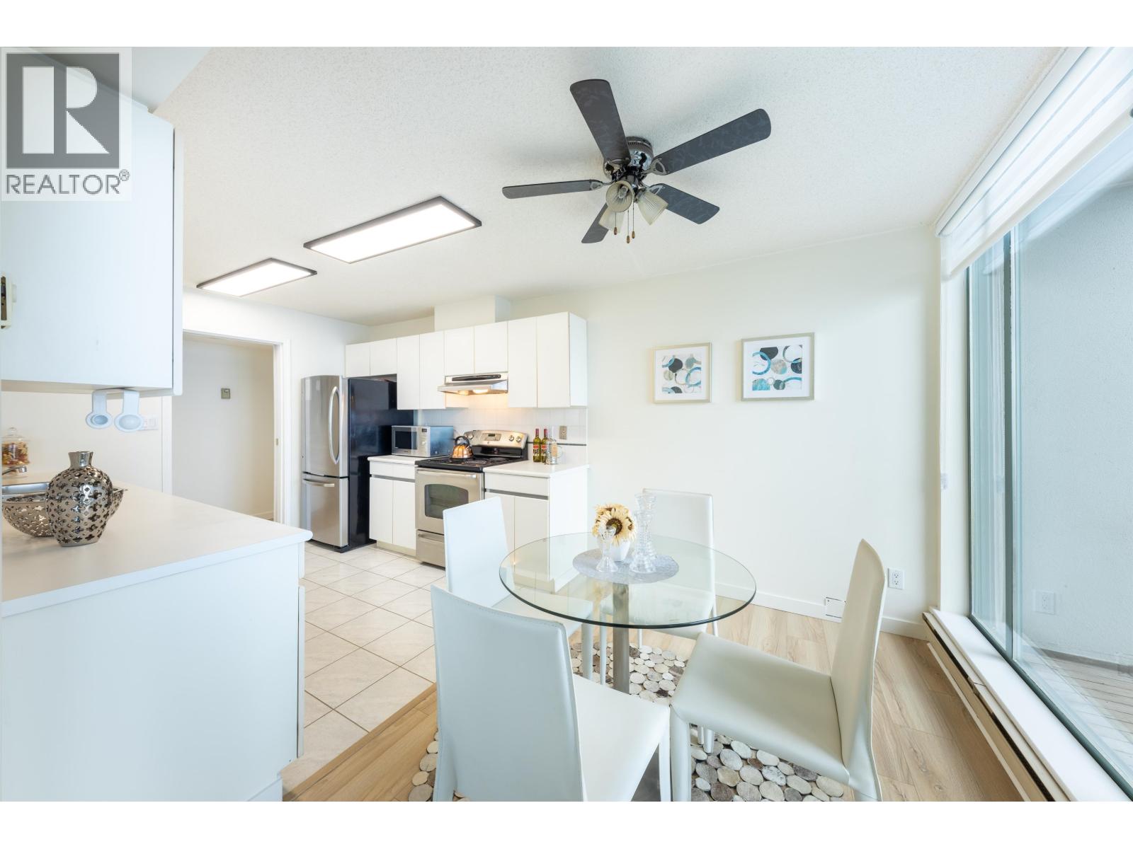 Photo 14 of 1407 8 Laguna Court, New Westminster BC