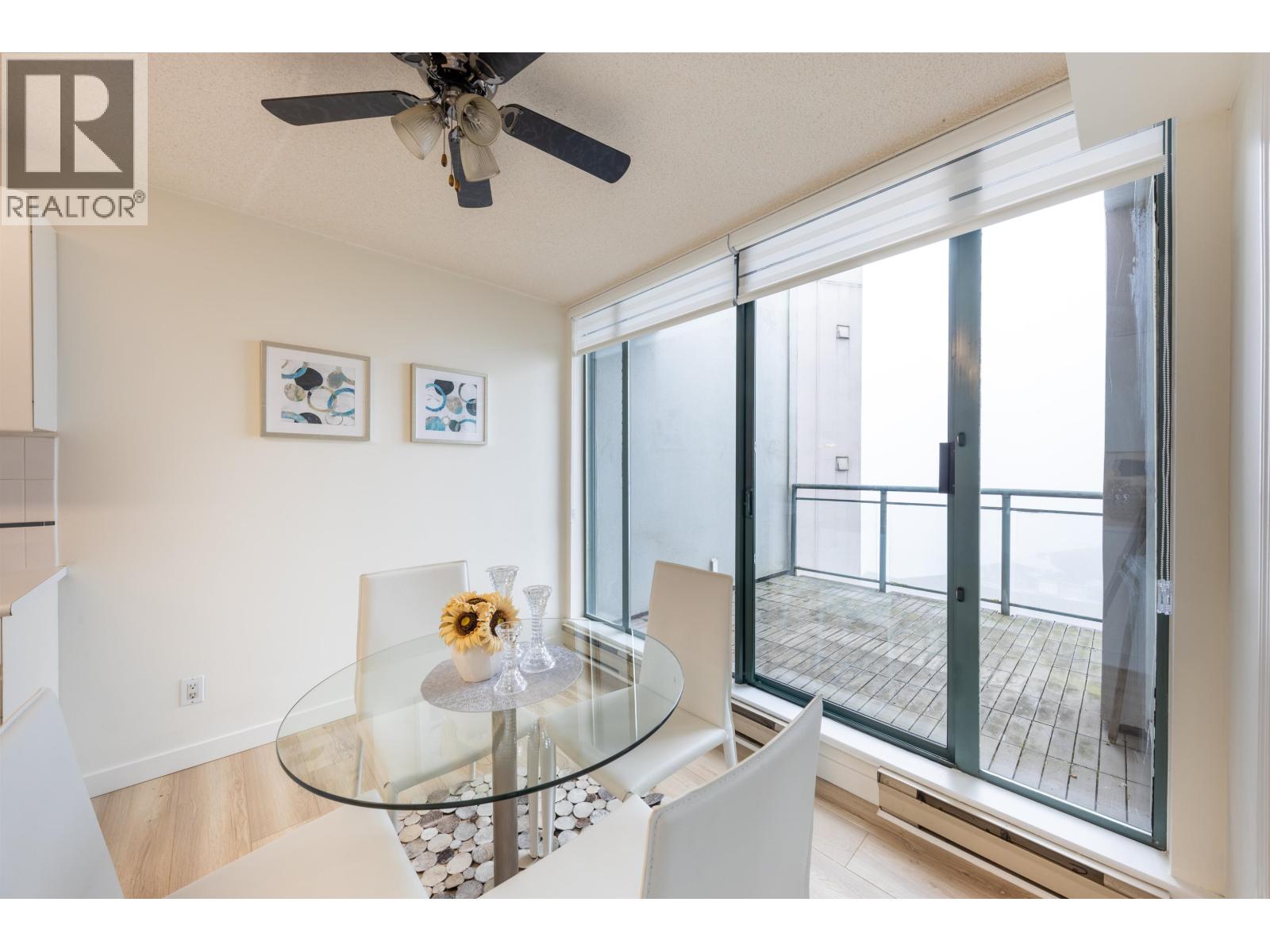 Photo 11 of 1407 8 Laguna Court, New Westminster BC
