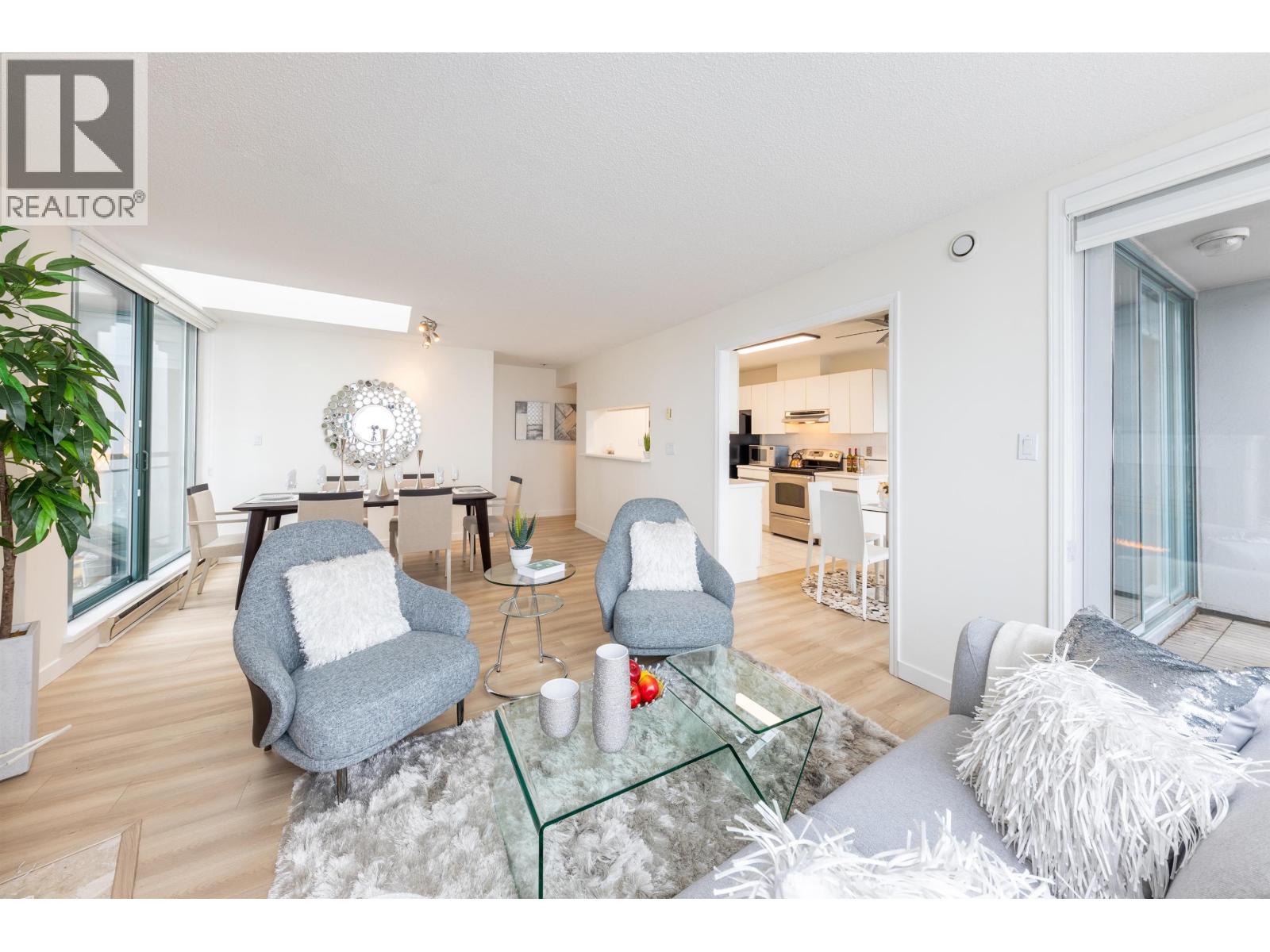 Photo 18 of 1407 8 Laguna Court, New Westminster BC