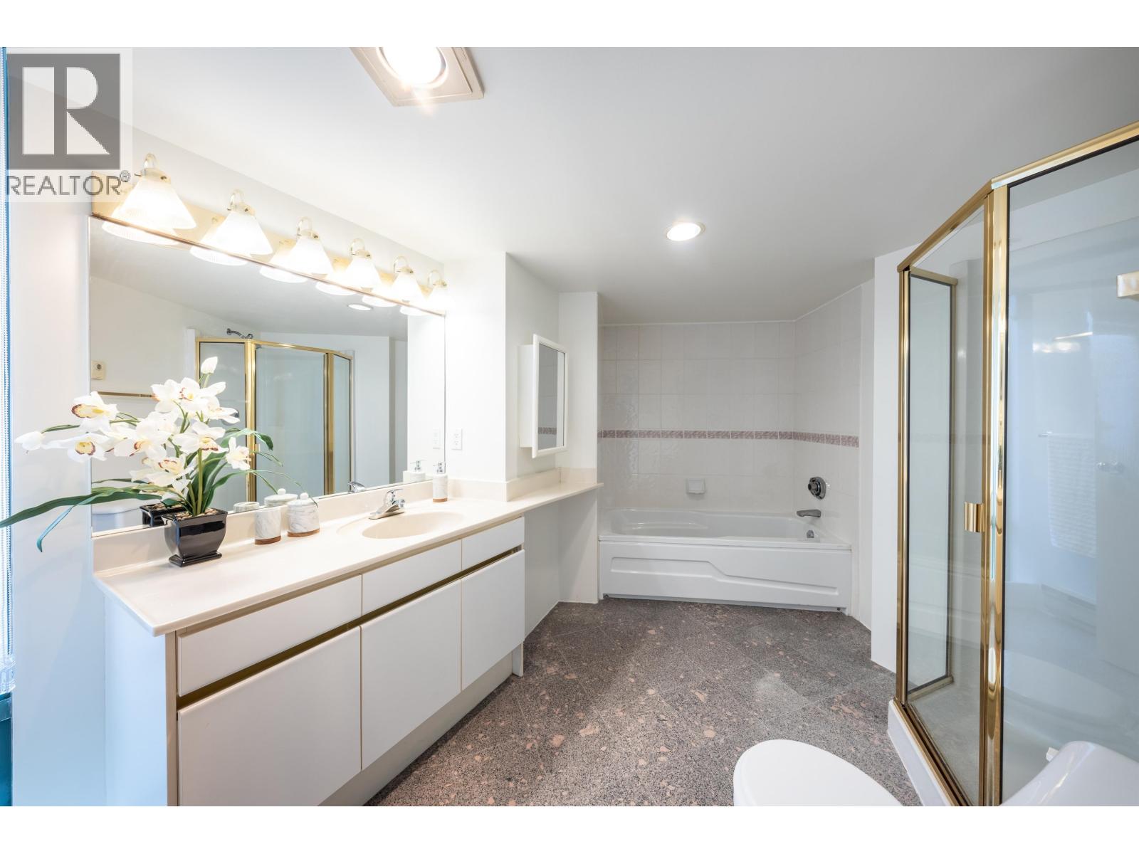 Photo 32 of 1407 8 Laguna Court, New Westminster BC