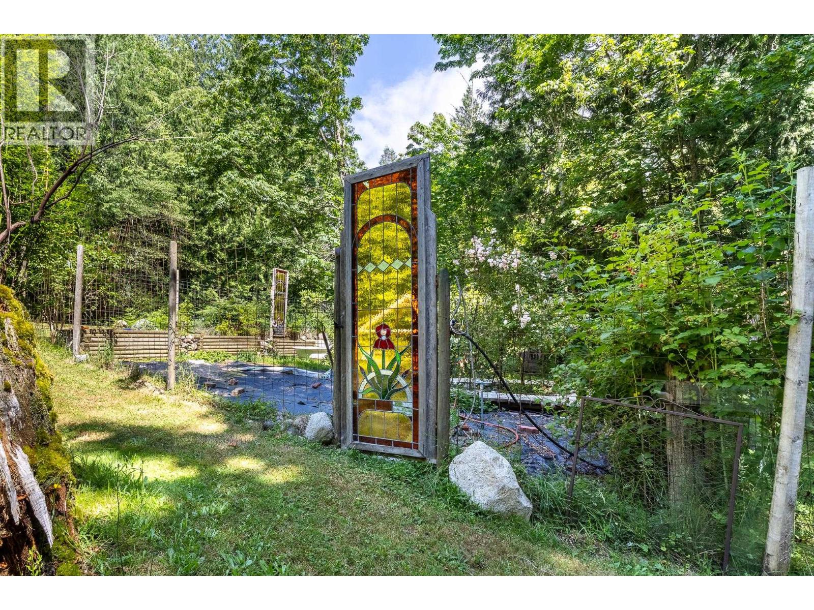 6121 GOLF COURSE ROAD, Sechelt