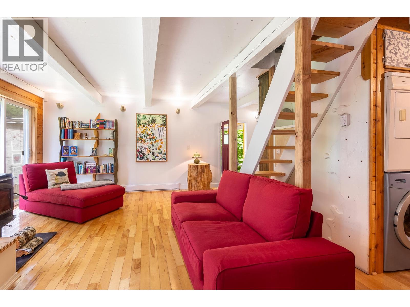 6121 GOLF COURSE ROAD, Sechelt