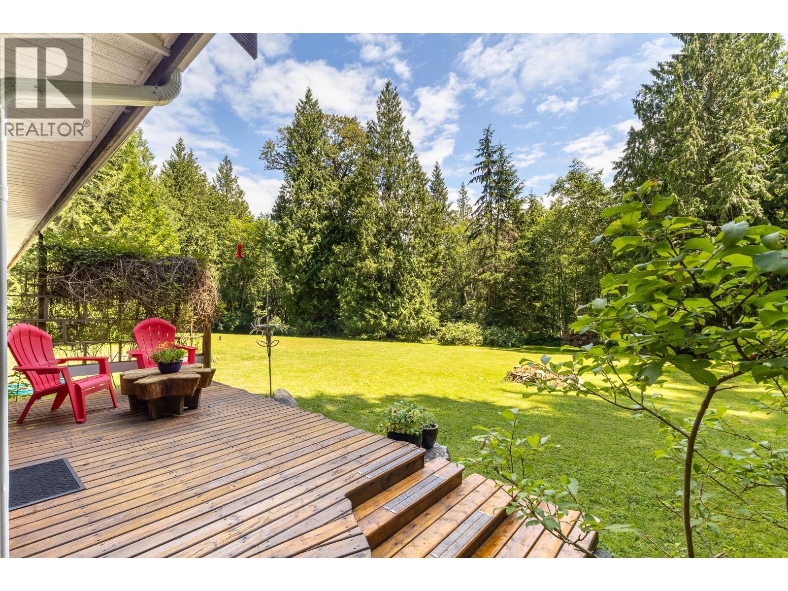 6121 GOLF COURSE ROAD, Sechelt