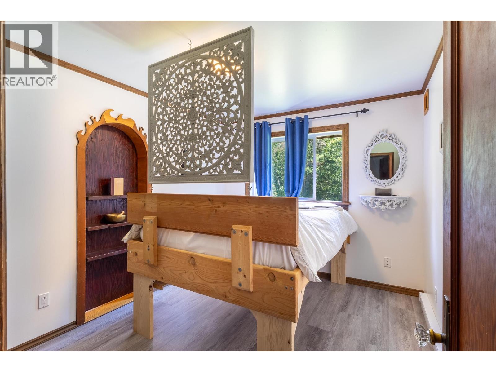 6121 GOLF COURSE ROAD, Sechelt