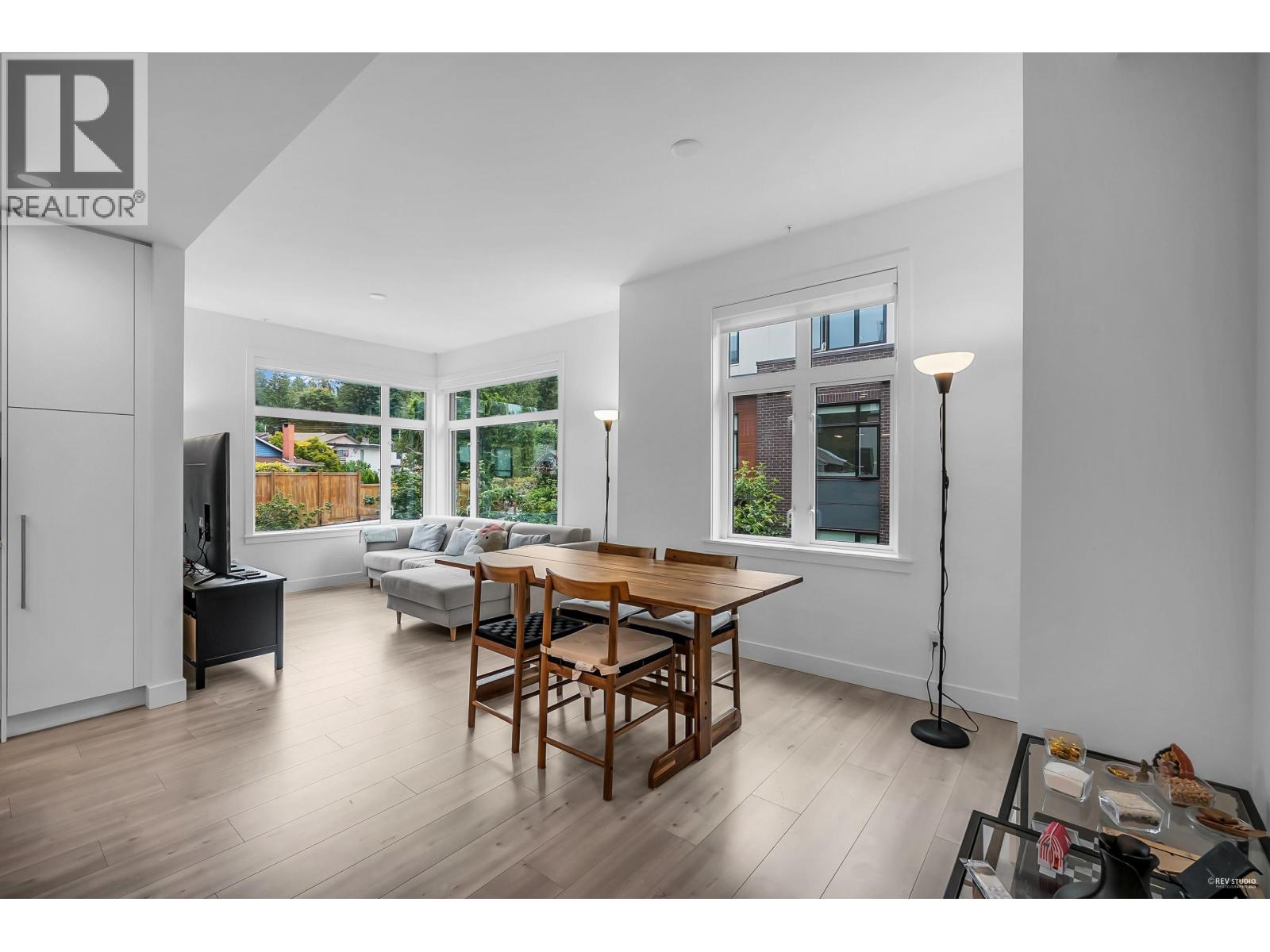 Photo 14 of 261 2035 Glenaire Drive, North Vancouver BC