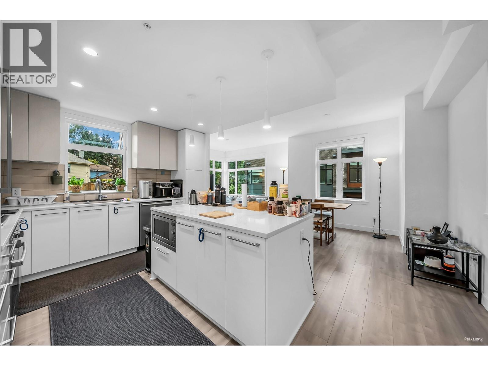 Photo 11 of 261 2035 Glenaire Drive, North Vancouver BC