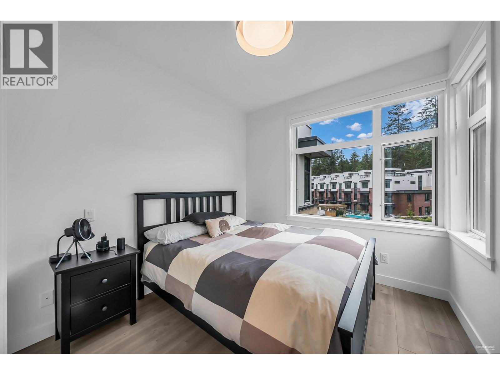 Photo 8 of 261 2035 Glenaire Drive, North Vancouver BC