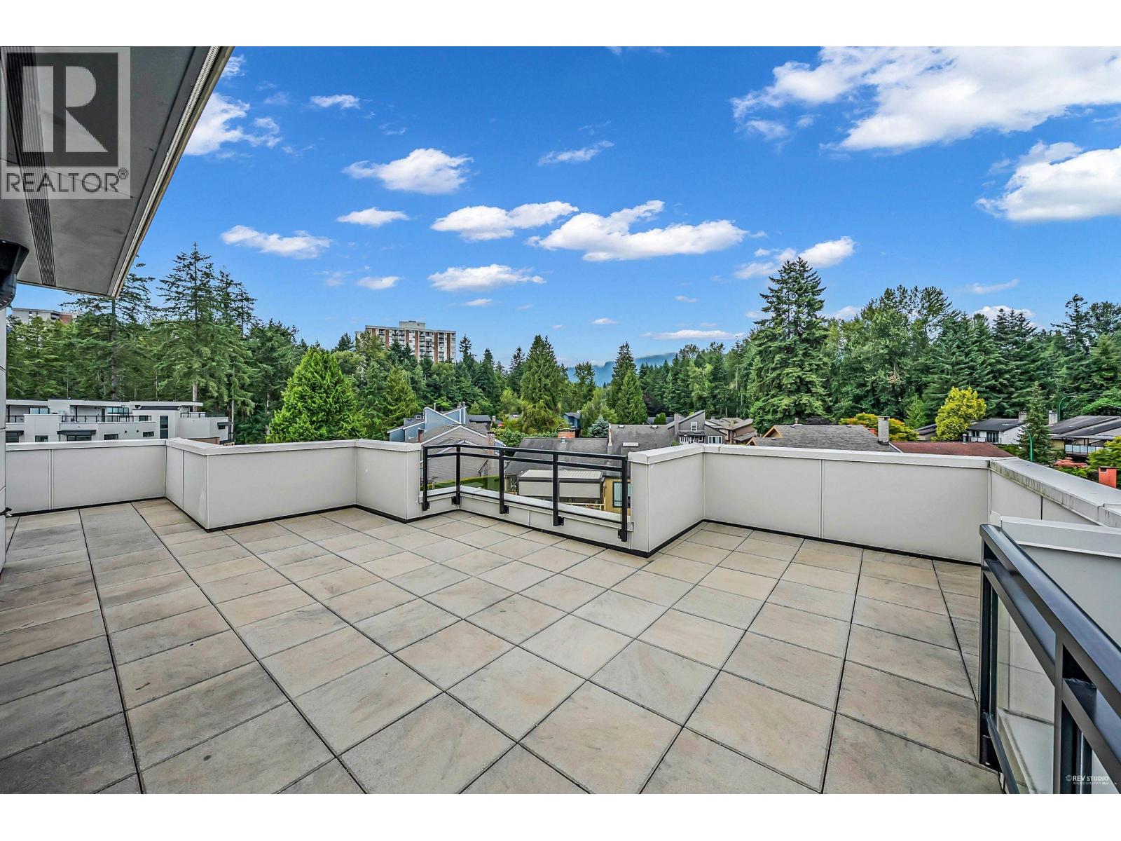 Photo 18 of 261 2035 Glenaire Drive, North Vancouver BC