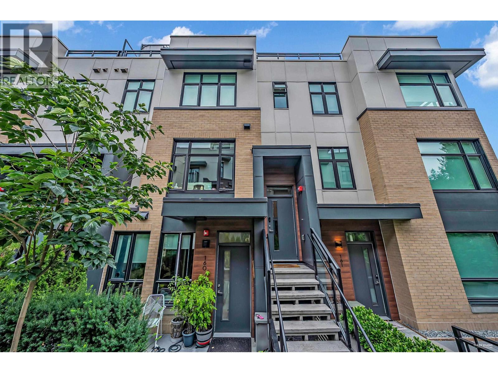 Photo 13 of 261 2035 Glenaire Drive, North Vancouver BC