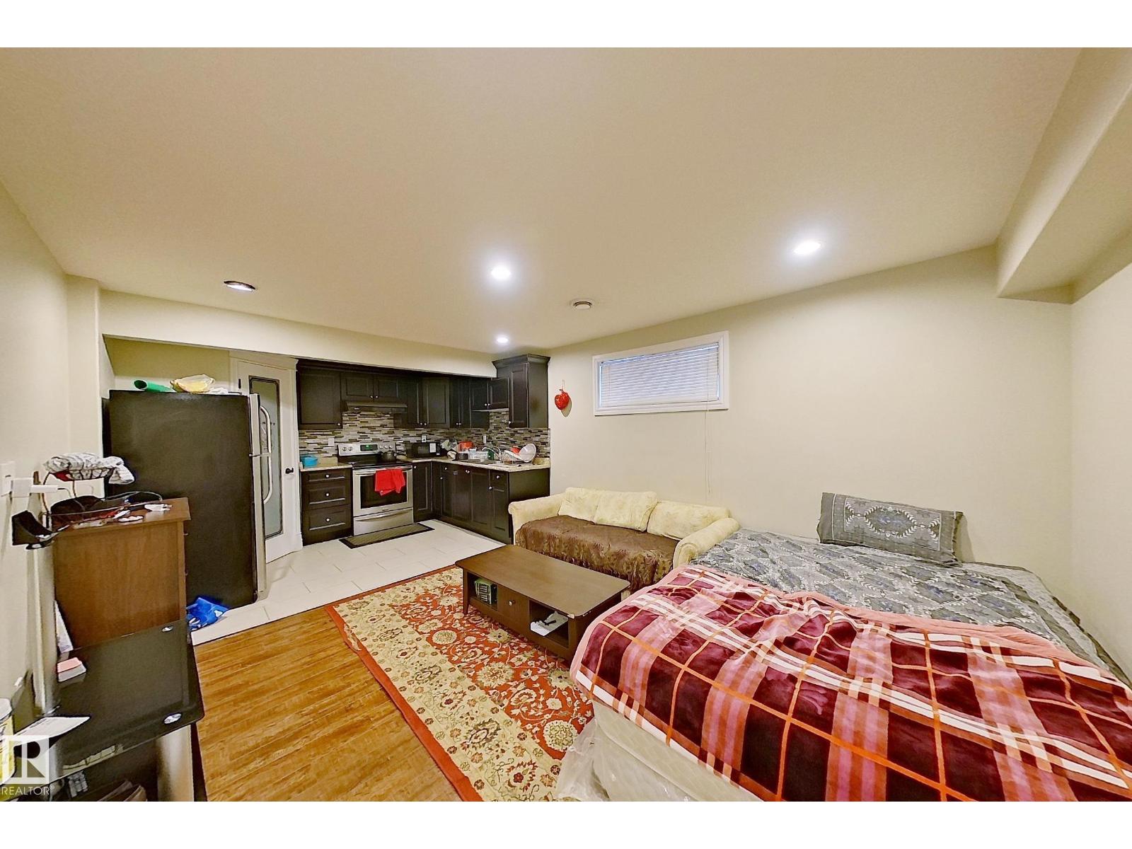 Photo 40 of 1765 28 St Nw, Edmonton AB