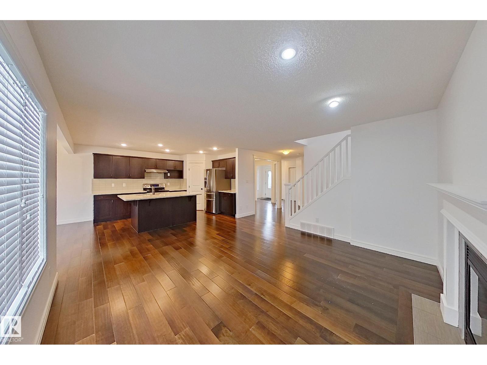 Photo 8 of 1765 28 St Nw, Edmonton AB