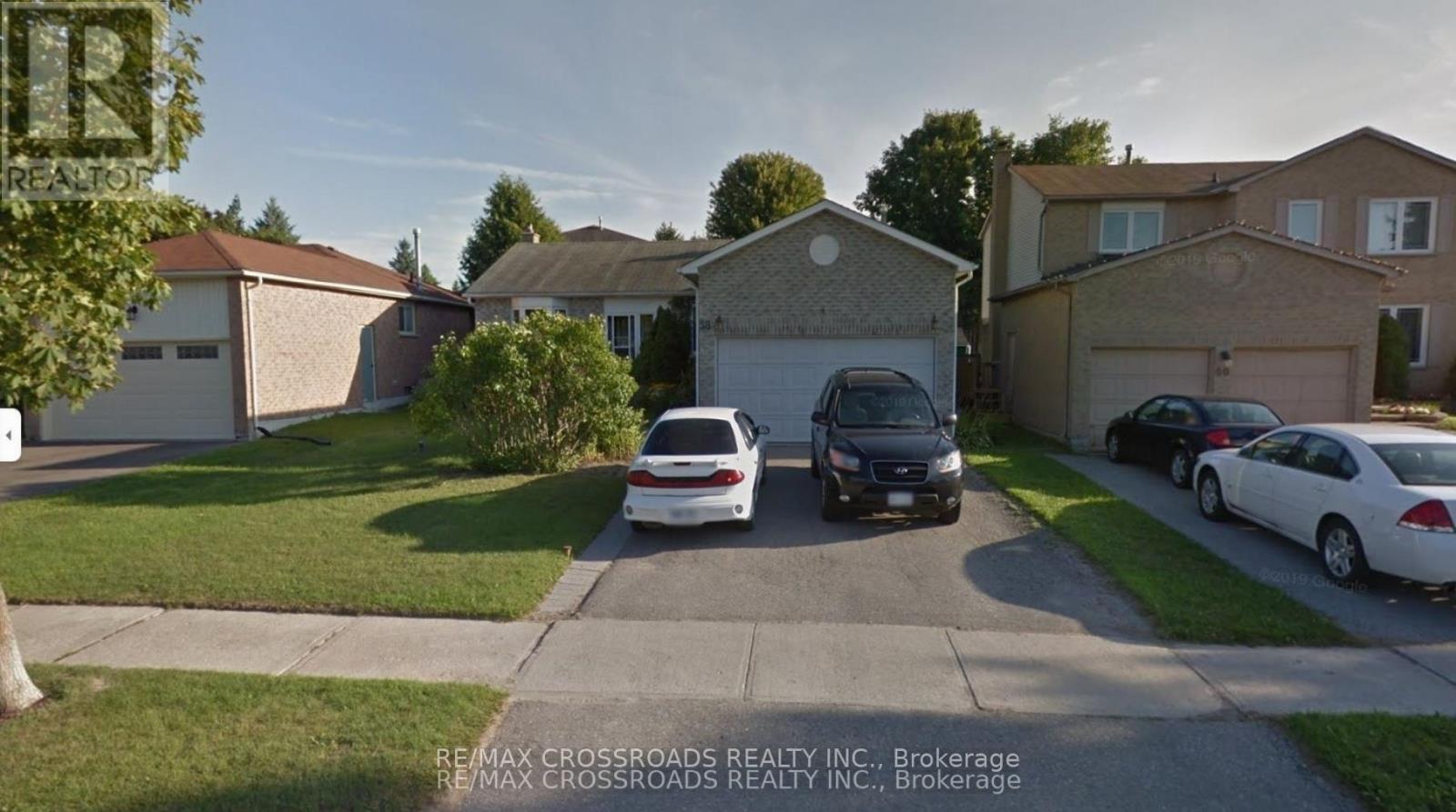 Photo 2 of 58 Colony Trail Boulevard, East Gwillimbury ON