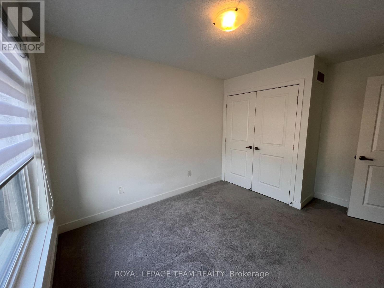 Photo 8 of 601 Rathburn Lane, Ottawa ON