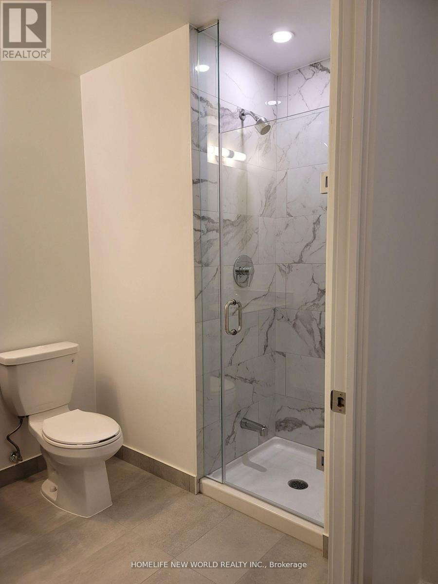 Photo 8 of 1610 32 Forest Manor Road, Toronto ON