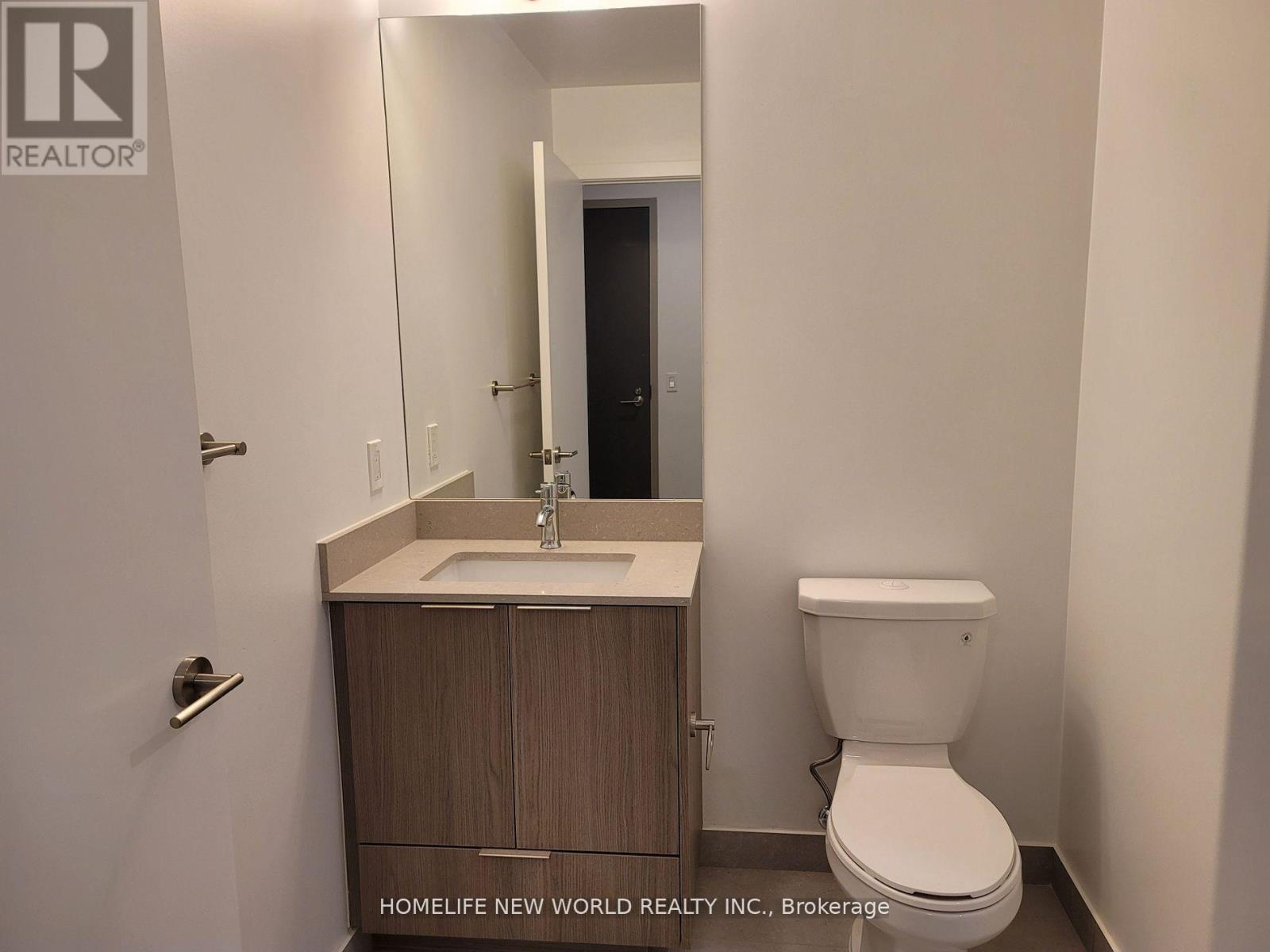 Photo 7 of 1610 32 Forest Manor Road, Toronto ON
