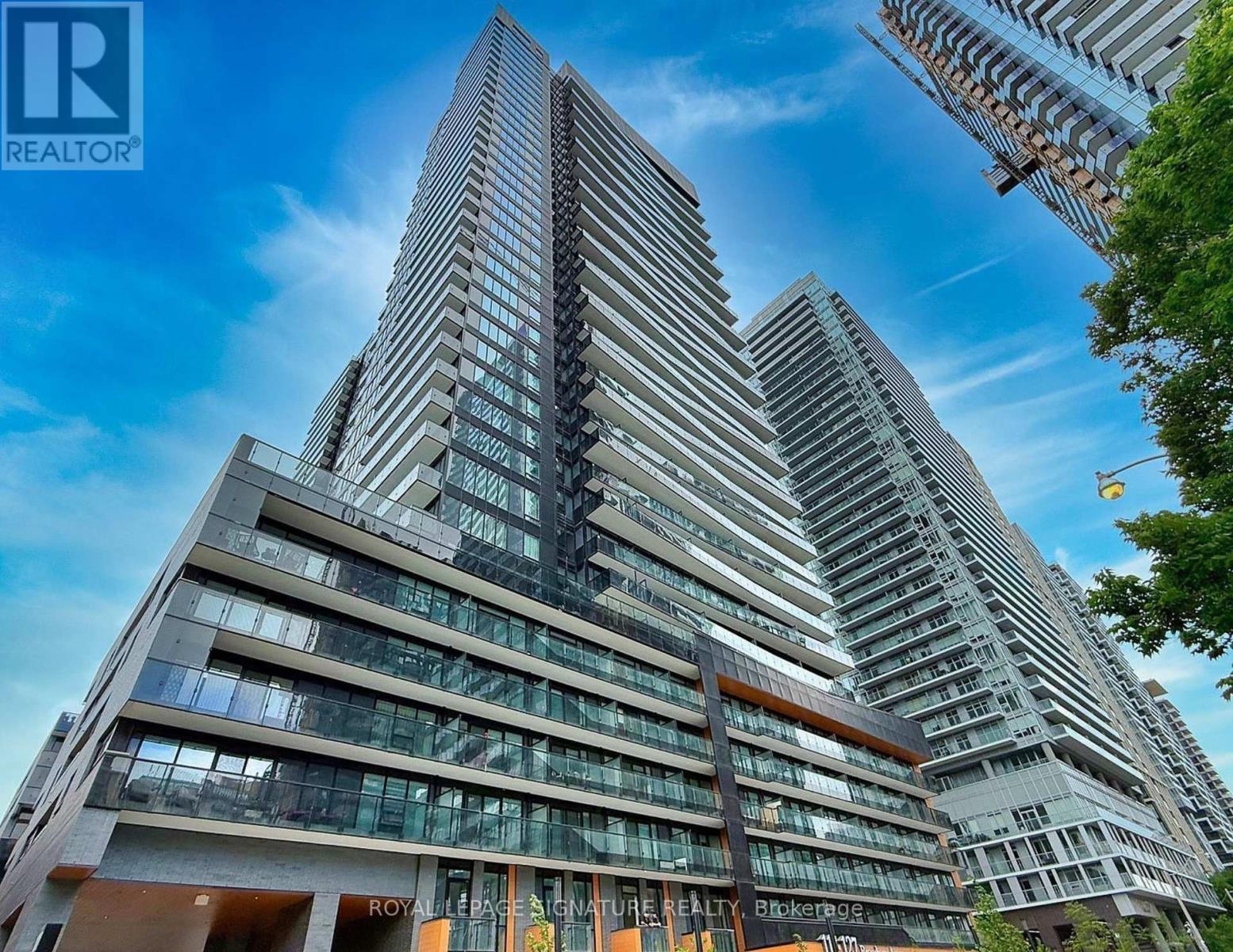 Photo 1 of 2703 117 Broadway Avenue, Toronto ON