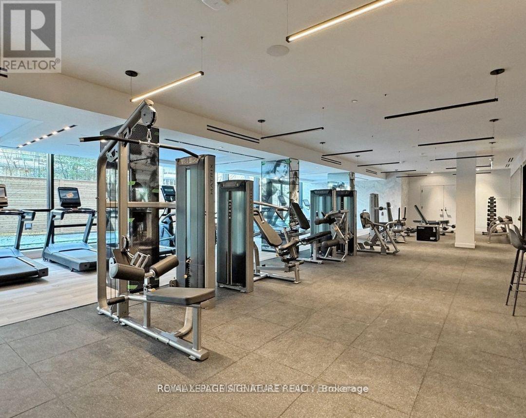 Photo 12 of 2903 117 Broadway Avenue, Toronto ON