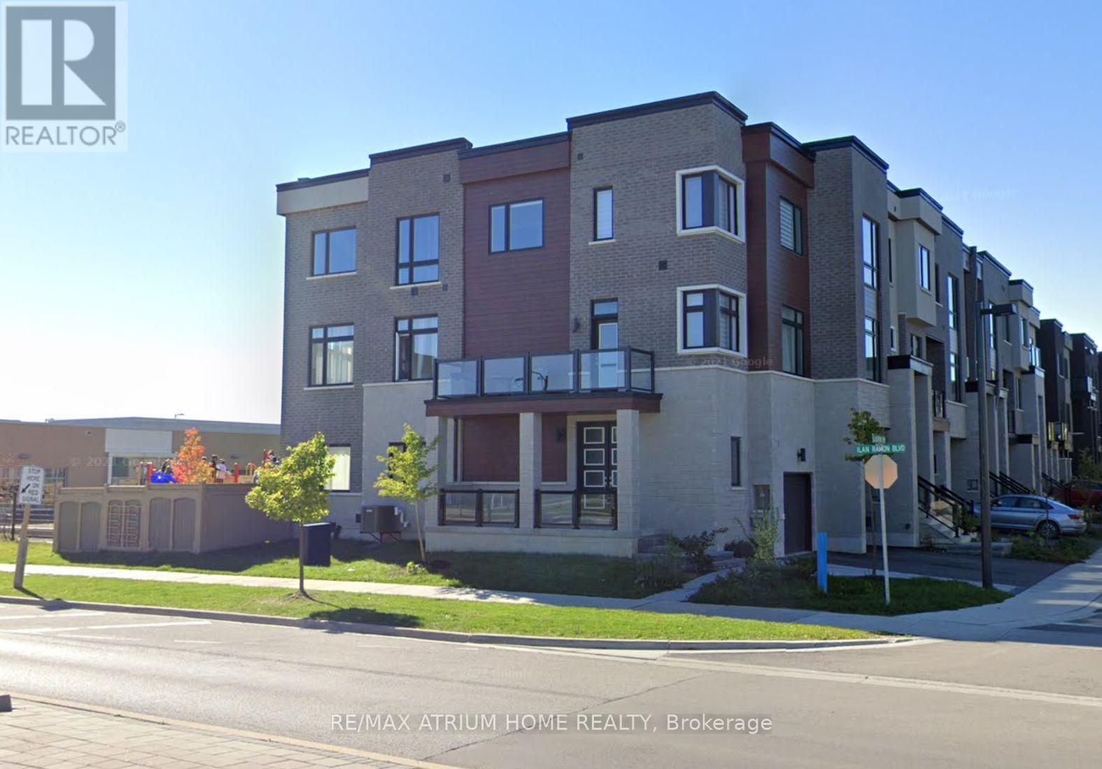 Photo 16 of 1 Laskin Drive, Vaughan ON