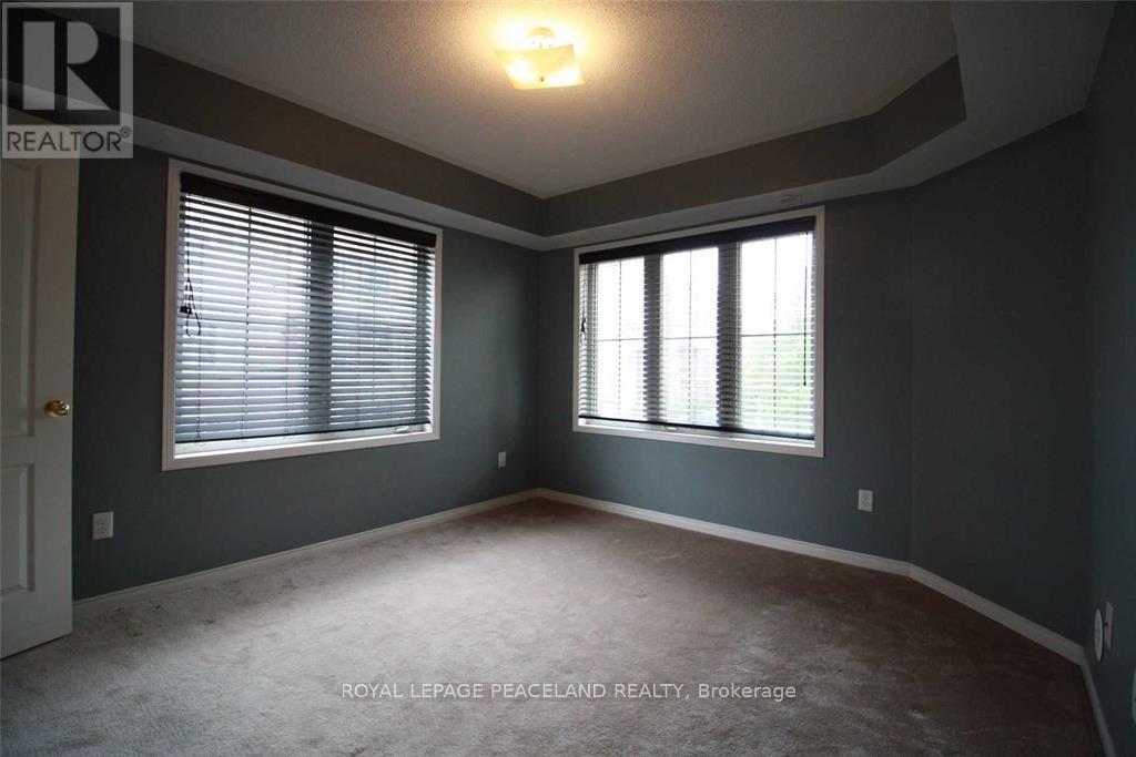 Photo 6 of 1 15 Hays 1 Boulevard, Oakville ON