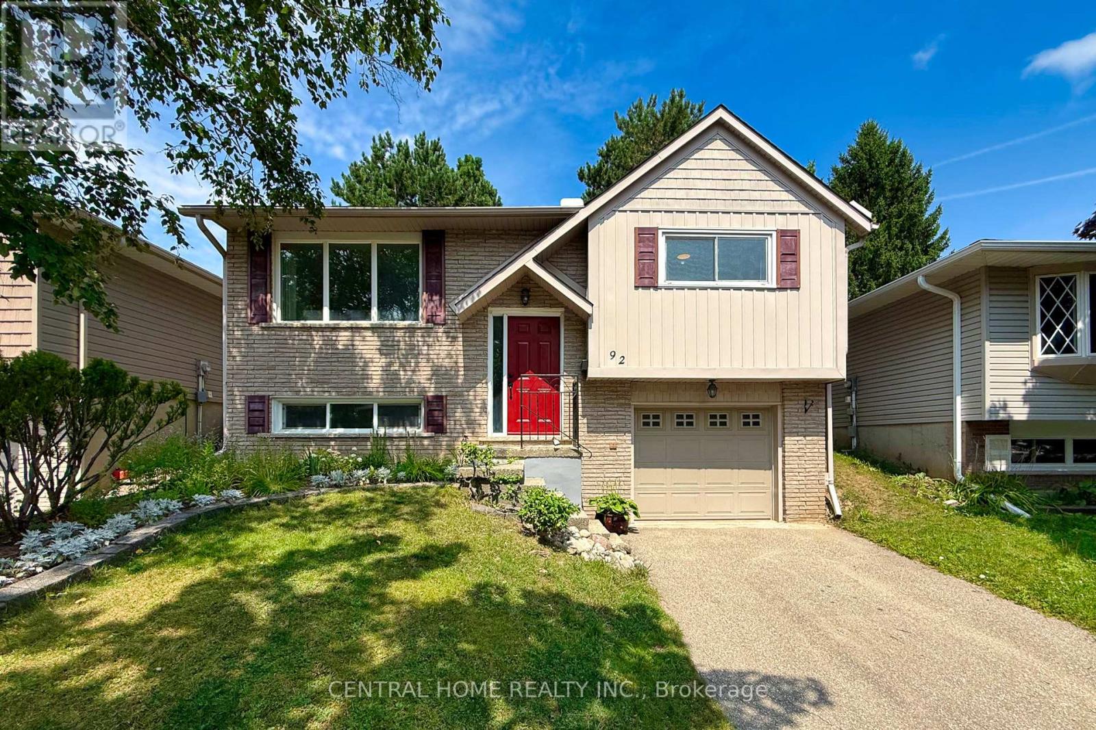 Photo 1 of 92 Pinemeadow Crescent, Waterloo ON