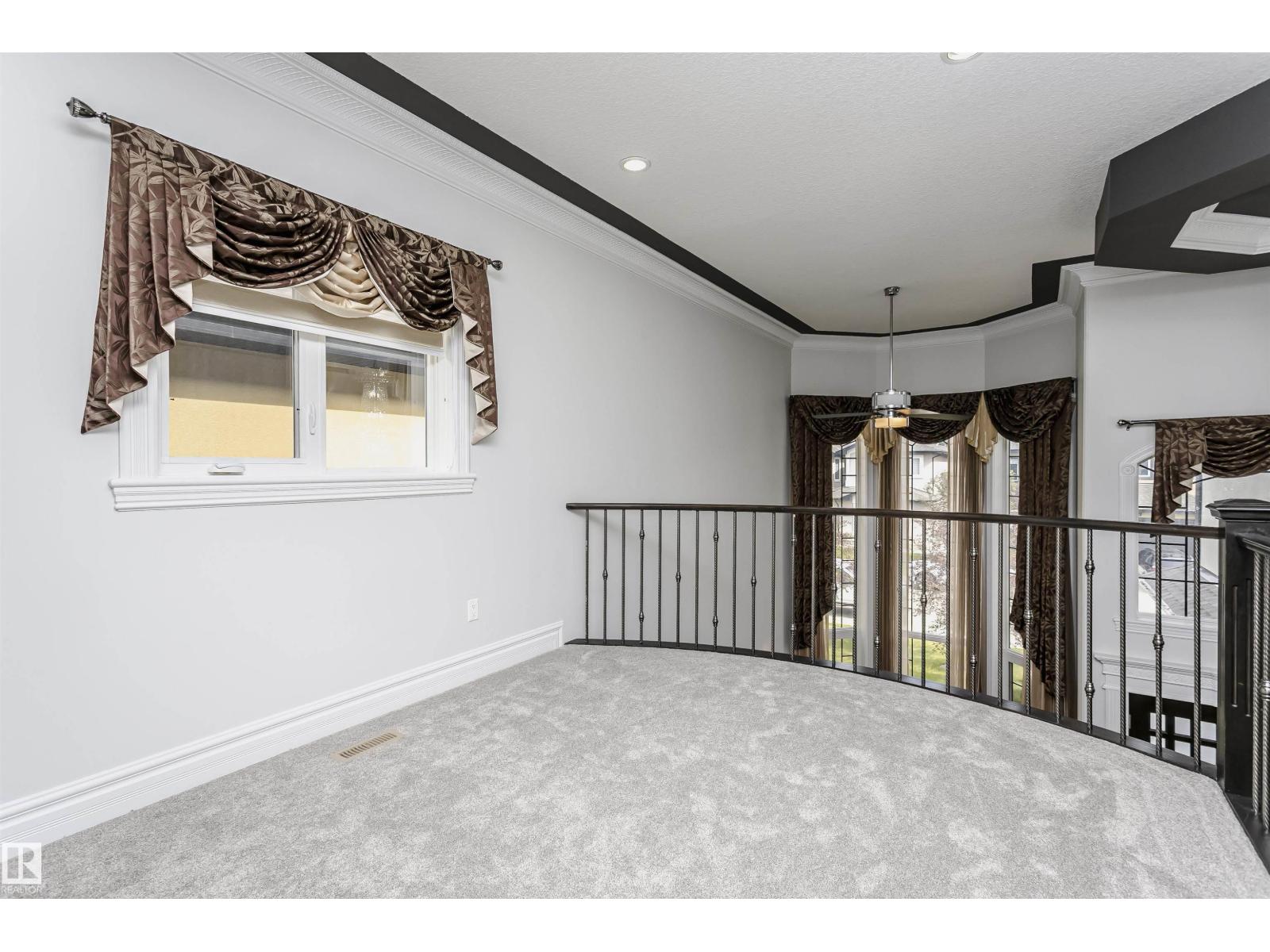 Photo 36 of 1005 Wildwood Co Nw, Edmonton AB