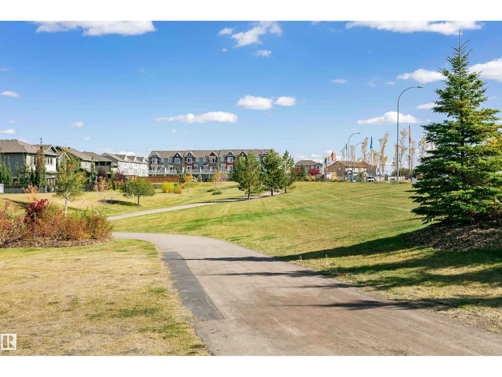 Photo 63 of 1005 Wildwood Co Nw, Edmonton AB